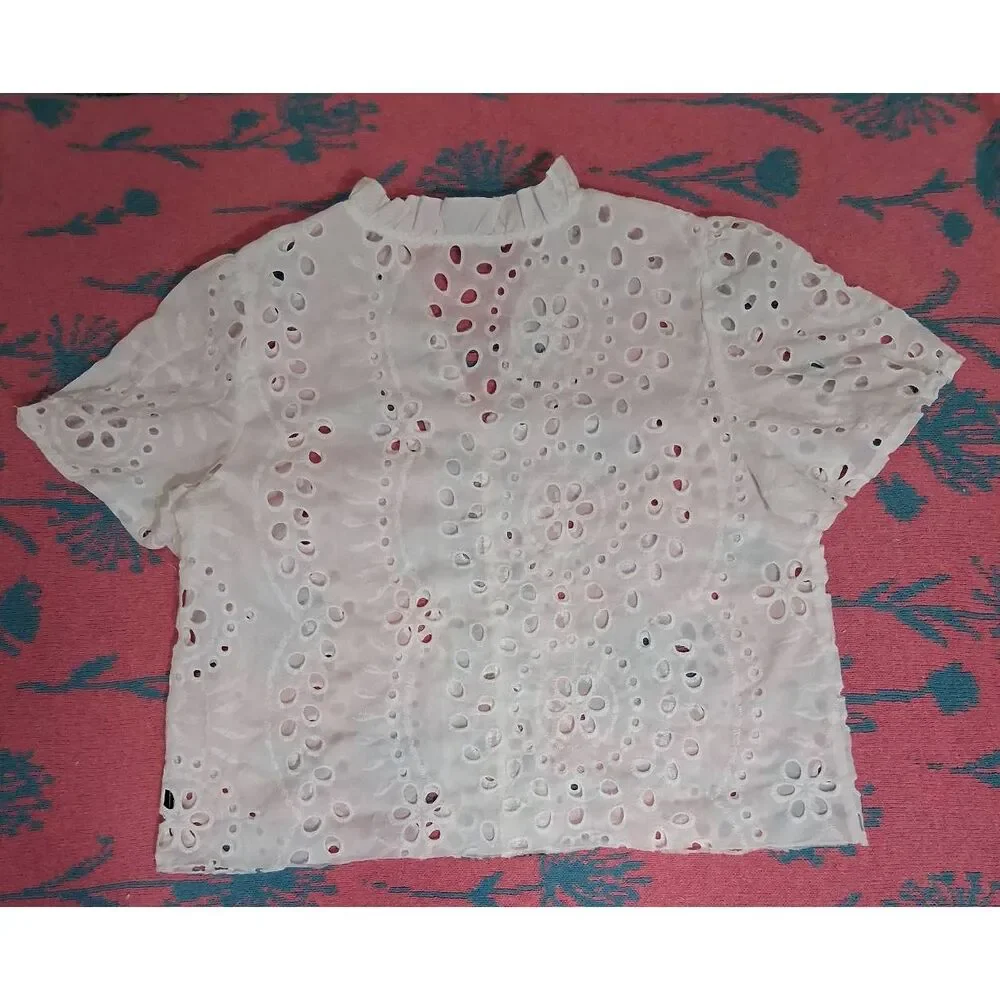 Nanette lepore womens medium white eyes top boxy airy spring summer blouse